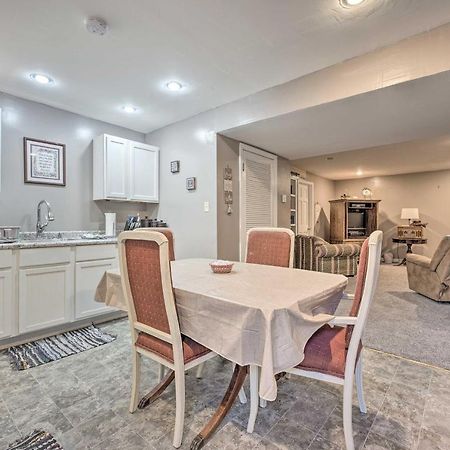 Lovely 3- Bedroom Apartment With Street Parking. Goshen Kültér fotó