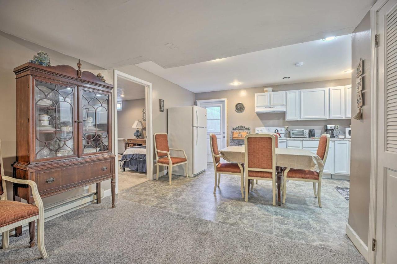Lovely 3- Bedroom Apartment With Street Parking. Goshen Kültér fotó